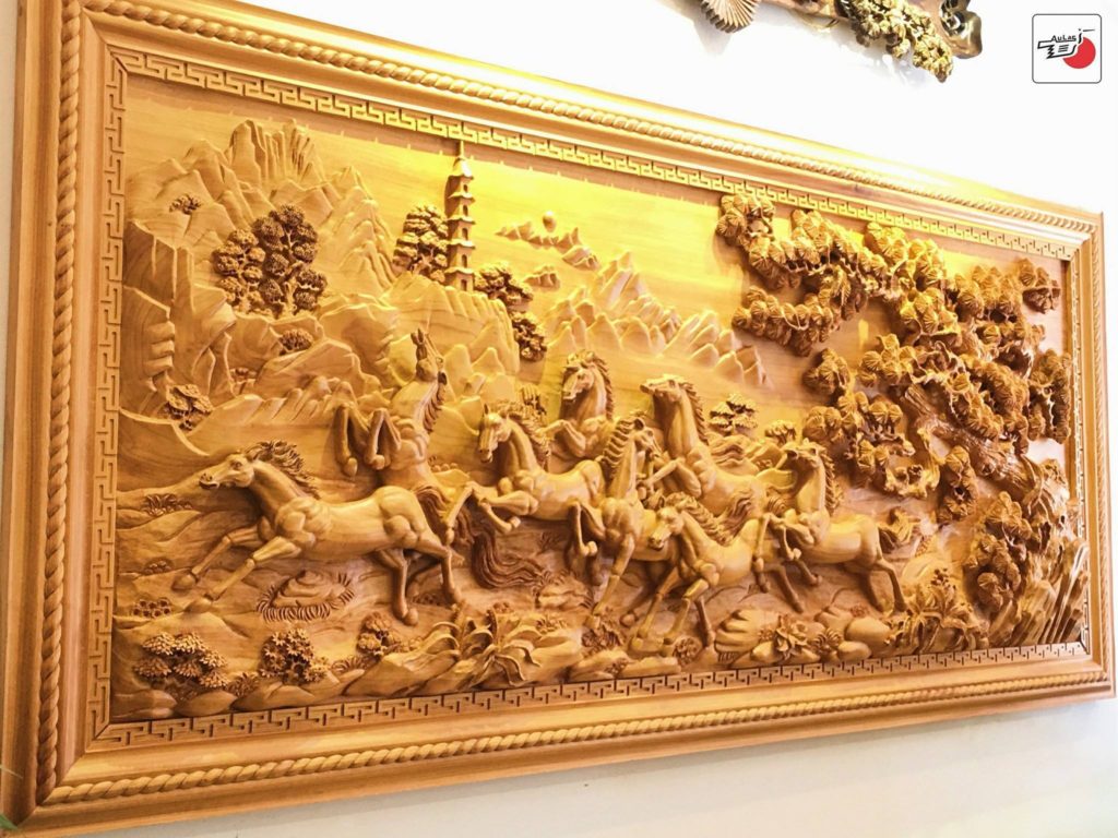 tranh gỗ bất mã truy phong